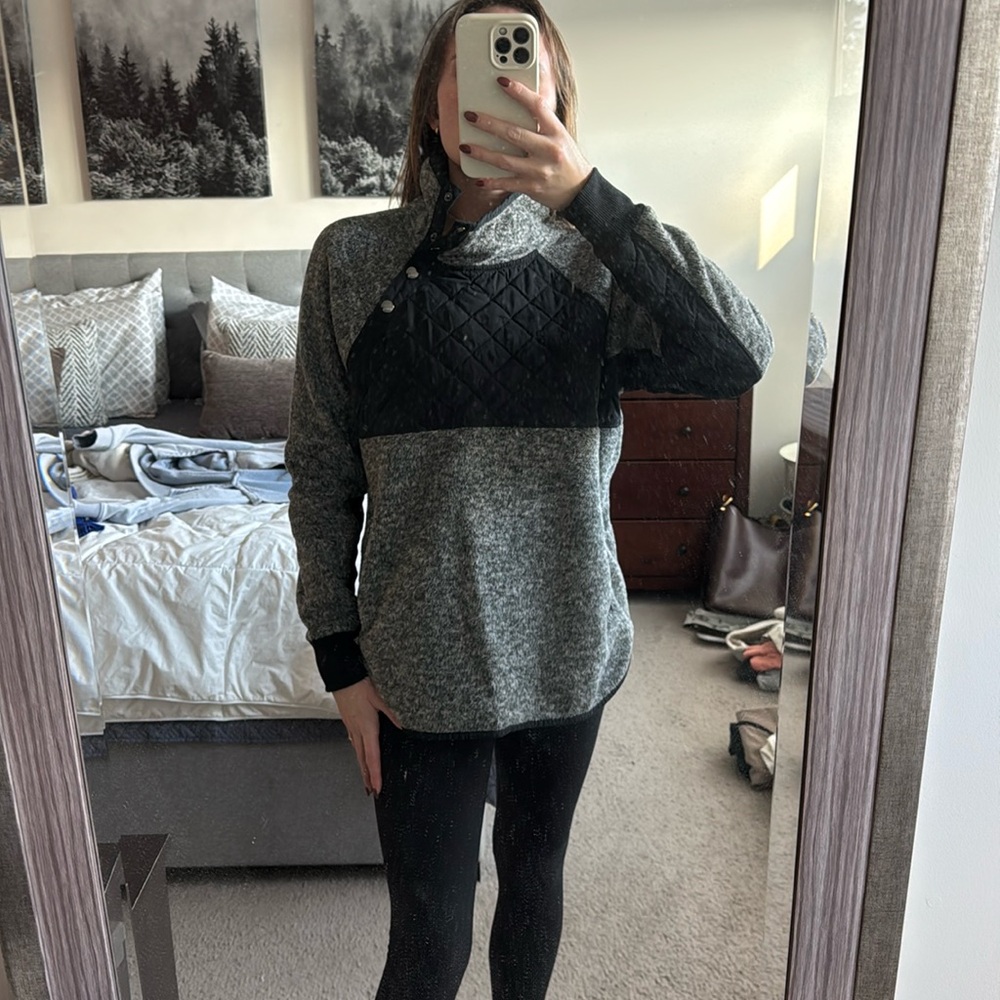 A&F fleece pullover